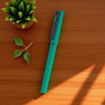 Recycelter Rollerpen mit gummierter Oberfläche & weichem Schreibgefühl farbe grün