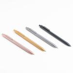 Umweltfreundlicher Kugelschreiber mit Clip und Rillenprägung