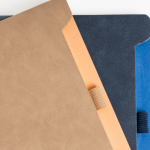 Umweltfreundliches A5 Notizbuch mit seitlicher Stifthalterung