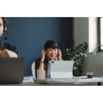 Kunststoff- und Silikonbecher mit Schiebedeckel 330 ml farbe grau Stimmungsbild zweite Ansicht