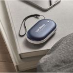 Handwärmer aus Aluminium mit 3 Wärmestufen 5.000mAh farbe blau Stimmungsbild Hauptansicht