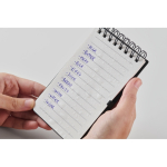 Wasserabweisendes Notizbuch mit Kunststoffcover und Kugelschreiber farbe schwarz Detailbild