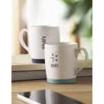 Matte weiße Keramiktasse mit farbiger Silikonbasis 300ml farbe türkis Stimmungsbild Hauptansicht