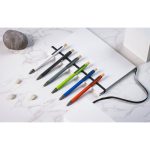 Kugelschreiber aus recyceltem Aluminium mit gummierter Oberfläche, blaue Tinte Stimmungsbild