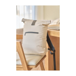 Rolltop-Rucksack aus Kunstleder für 16''-Laptop drittes Detailbild