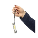 Wiederaufladbare Aluminium-Taschenlampe mit Handschlaufe und 3 Lichtmodi zweites Detailbild