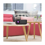 Tragbarer Projektor mit HDMI und Fernbedienung Prixton Lumière farbe schwarz Lifestyle-Bild