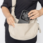 Wiederaufladbarer Tischventilator mit 3 Geschwindigkeiten 5W 1.200 mAh farbe schwarz Lifestyle-Bild 4