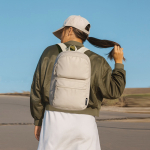 Diebstahlsicherer Rucksack mit wandelbarem Reißverschluss 22 L 16” farbe grau