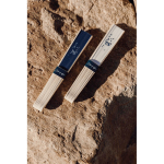 Tragbarer Bambusfächer mit dem Spruch „Out of the office“ farbe weiß Lifestyle-Bild 2