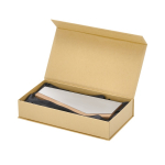 Trophäenplakette mit Holzsockel und Front aus recyceltem Aluminium vierte Ansicht