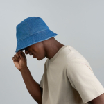 Panamahut aus Denim aus recycelter Baumwolle, gefärbt mit DyStar®