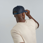 Trucker-Cap aus recyceltem Polyester mit 5 Panels und Netzrückseite