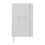 Moleskine Notizbuch im grossen Format mit Gummiband, liniert farbe weiß Detailansicht mit Logo