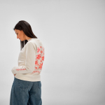 Damen-Sweatshirt aus Bio-Baumwolle Rundhals 300 g/m² Waikiki farbe beige dritte Ansicht der Umgebung