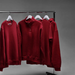 Unisex-Sweatshirt aus Bio-Baumwolle mit 1/4-Reißverschluss 340g/m² Ansicht der Umgebung