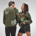Unisex-Sweatshirt aus Bio-Baumwolle, Rundhals 340 g/m² Nazaré farbe militärgrün Ansicht der Umgebung