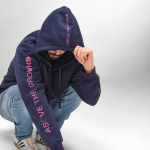 Unisex-Kapuzenpullover aus Bio-Baumwolle 340g/m² Tulum farbe marineblau zweite Ansicht der Umgebung