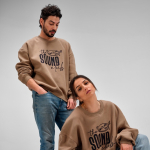 Unisex Oversize-Sweatshirt aus Bio-Baumwolle 340g/m² Whitehaven farbe hellbraun Ansicht der Umgebung