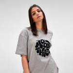 Unisex-T-Shirt aus Bio-Baumwolle, Oversize 240 g/m² Paloma farbe grau mamoriert zweite Ansicht der Umgebung