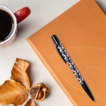 BIC®-Kugelschreiber aus recycelten Materialien mit robustem Clip und schwarzer Tinte