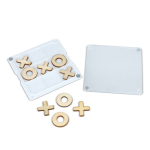 Untersetzer aus Kunststoff und Holz mit integriertem Tic-Tac-Toe-Spiel farbe weiß dritte Ansicht