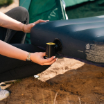 Kabellose, wiederaufladbare Luftpumpe mit USB-C, 3-in-1 mit Licht farbe schwarz achte Ansicht