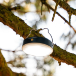 Outdoor-Taschenlampe mit 300 Lumen und externer 10.000-mAh-Batterie farbe schwarz fünfte Ansicht