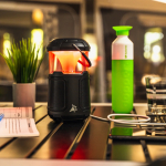 Tragbarer 3-in-1-Lautsprecher mit dimmbarem 360°-Licht und Powerbank 10.000 mAh farbe schwarz achte Ansicht