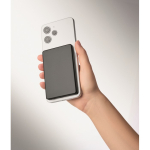 Magnetische Powerbank aus recyceltem Aluminium mit Kabel und Ring, 5.000 mAh farbe schwarz viertes Detailbild