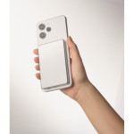 Magnetische Powerbank aus recyceltem Aluminium mit Kabel und Ring, 5.000 mAh farbe mattsilber viertes Detailbild