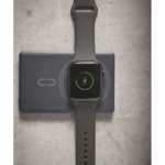 Magnetische Powerbank aus recyceltem Aluminium mit Kabel und Ring, 5.000 mAh farbe marineblau