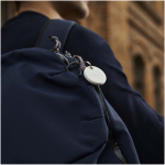 Bluetooth-Tracker mit Signalton, wasser- und staubgeschützt Chipolo farbe weiß Lifestyle-Bild 2