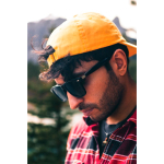 Intelligente Audio-Brille mit KI-Übersetzung, polarisiert, UV400 farbe schwarz Lifestyle-Bild