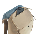 Minimalistischer Rucksack mit magnetischer Klappe für 16”-Laptop Thule Paramount farbe beige siebte Ansicht