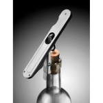 Korkenzieher aus Edelstahl mit vertikalem Mechanismus PushPull AdHoc farbe grau Lifestyle-Bild