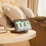 Magnetisches Nachttisch-Ladegerät Qi2 Sonderanfertigung USB-C 20 W Zens farbe schwarz Lifestyle-Bild