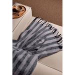 Gestreifte Decke aus Wolle und recyceltem Polyester 130 x 170 cm farbe grau Lifestyle-Bild