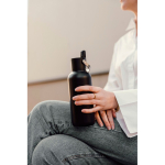 Doppelwandige Thermoflasche mit Strohhalm und auslaufsicherem Deckel 600ml farbe schwarz Lifestyle-Bild 3