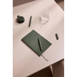 A5-Notizbuch mit Softcover aus Recyclingpapier, liniert farbe grün Lifestyle-Bild