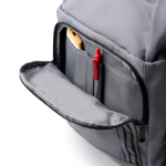 Laptop-Rucksack aus recyceltem Kunststoff mit reflektierenden Streifen, 15 Zoll farbe grau erste Detailansicht