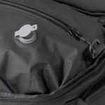 Rucksack aus recyceltem Polyester mit Vakuumkompression und elektrischer Pumpe, 15 Zoll farbe schwarz fünfte Detailansicht