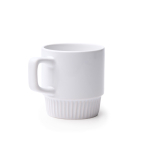 Keramiktasse mit geriffeltem Körper und glänzender Oberfläche, 350 ml farbe weiß erste Gebrauchsansicht
