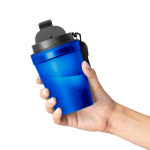Transparenter Kunststoffbecher mit Schraubdeckel und Handgelenkschlaufe, 350 ml farbe köngisblau sechste Ansicht
