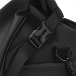 Rolltop-Reisetasche aus Kunstleder mit Trolleyband und Schultergurt