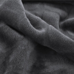 Karierte Korallenfleece-Decke mit weicher Rückseite, 300 g/m²
