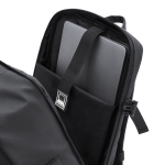 Reiserucksack aus Kunstleder mit 180°-Öffnung, 18 l