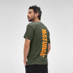 Unisex-T-Shirt aus Bio-Baumwolle mit Rippkragen, 140 g/m² farbe militärgrün Ansicht der Umgebung