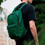 Leichter Laptoprucksack aus recyceltem Kunststoff mit gepolstertem Innenfach, 15,6 Zoll farbe grün Ansicht der Umgebung