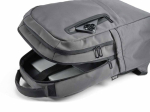 Wasserabweisender Laptoprucksack aus recyceltem Kunststoff, 17 Zoll farbe dunkelgrau Detailansicht